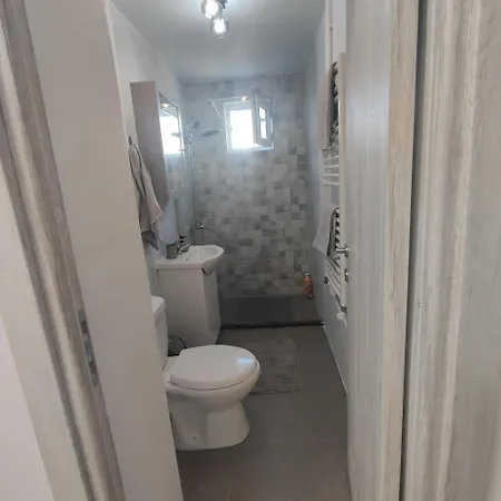 Davis Apartment